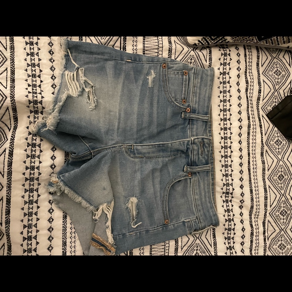 Distressed shorts